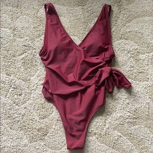 Women’s Cupshe One Piece Wrap Bathing Suit